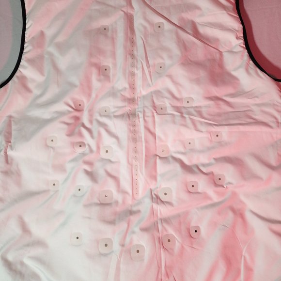 Nike White Sporty Vest Lightweight Water-Resistant - Picture 5 of 5